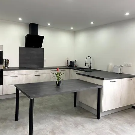 Superbe Loft Atypique 아파트 *