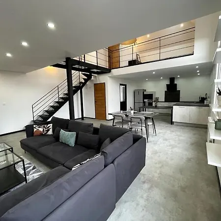 Superbe Loft Atypique 투르쿠앵
